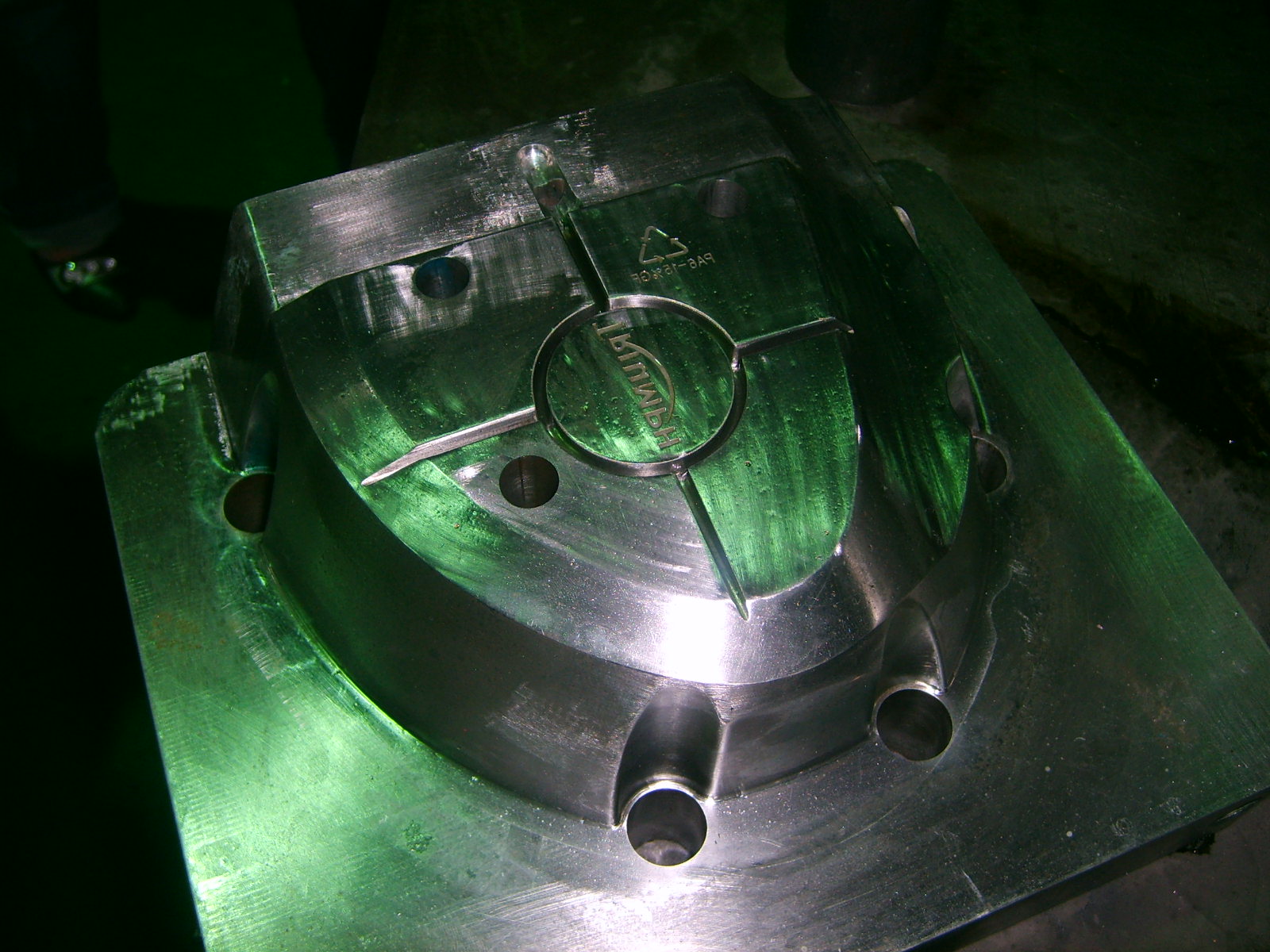 plastic injection molds